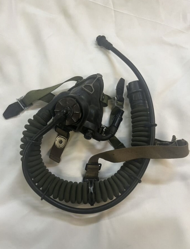 Oxygen pilot mask KM-32
