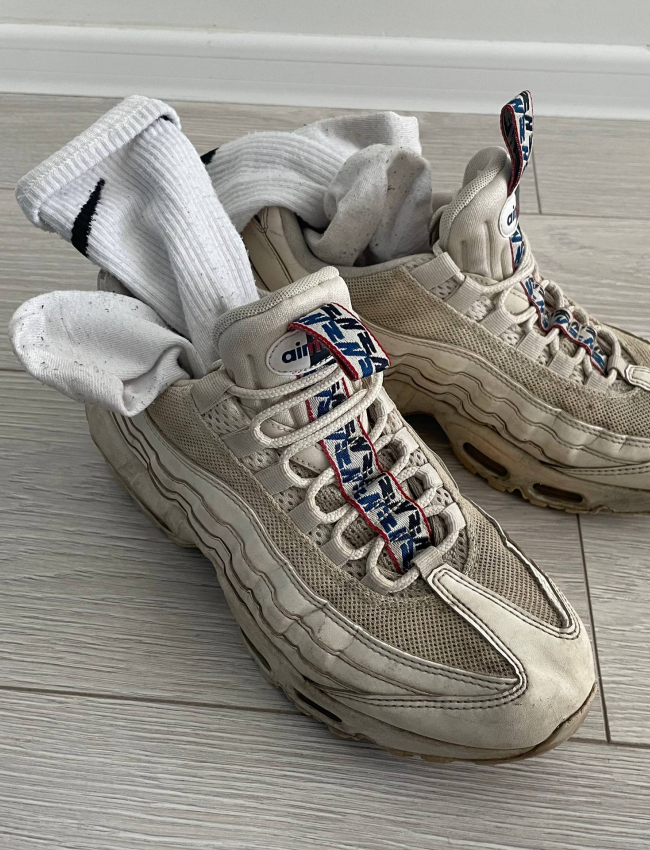 Heavy Wear Nike Trainers Heavy Wear Nike Trainers